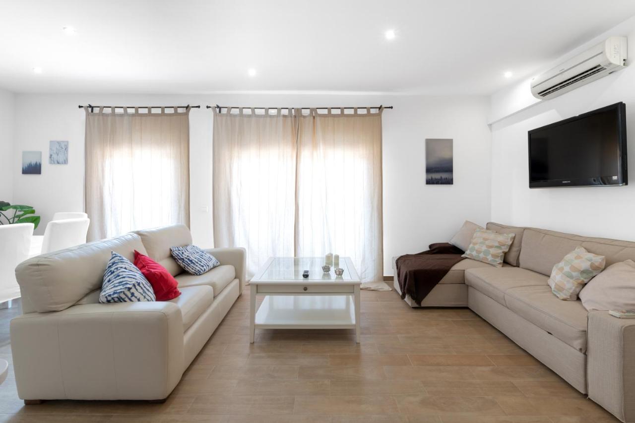 Maka Beach Apartment V Кастельдафелс Екстер'єр фото